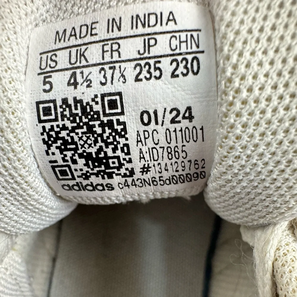Adidas Grand court 2.0 in cloud white,jade,pink size 5